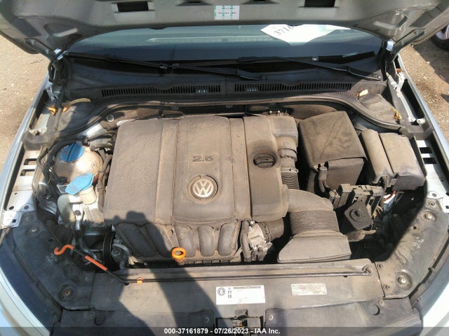 2013 VOLKSWAGEN JETTA SEDAN SE W/CONVENIENCE/SUNROOF VIN: 3VWDP7AJ4DM415187