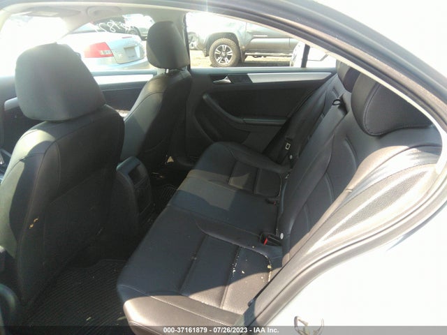 2013 VOLKSWAGEN JETTA SEDAN SE W/CONVENIENCE/SUNROOF VIN: 3VWDP7AJ4DM415187