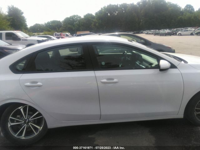 3KPF24AD3NE450818 KIA Forte Lxs