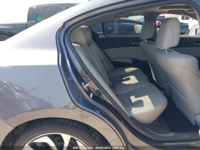 19UDE2F47JA002396 Acura Ilx Special Edition