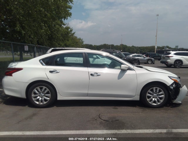 2017 NISSAN ALTIMA 2.5 S VIN: 1N4AL3AP0HN330458