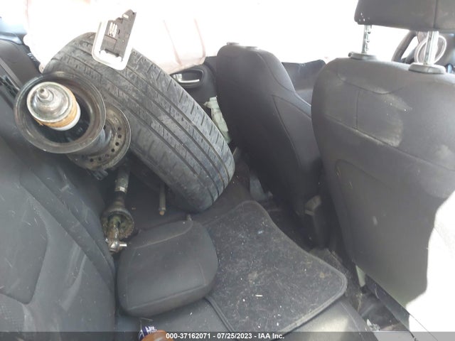 ZACCJAAB4HPG01479 Jeep Renegade Sport