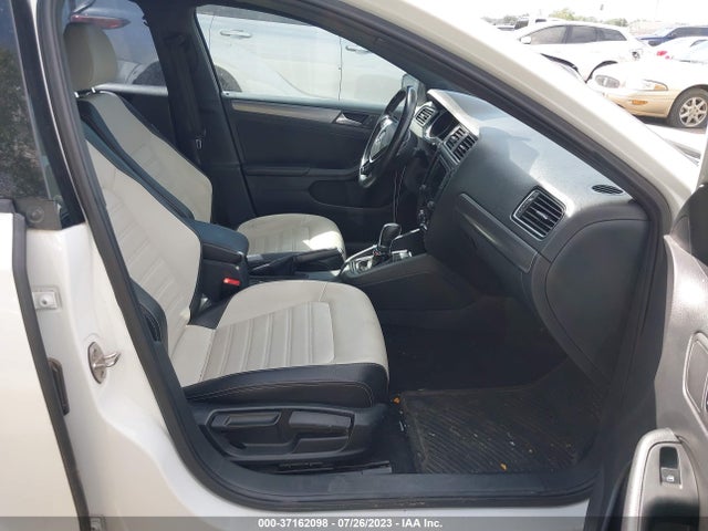 3VWD17AJ0GM219835 Volkswagen Jetta Sedan 1.8t Sport