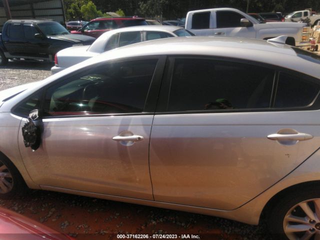 3KPFL4A70HE153243 KIA FORTE LX