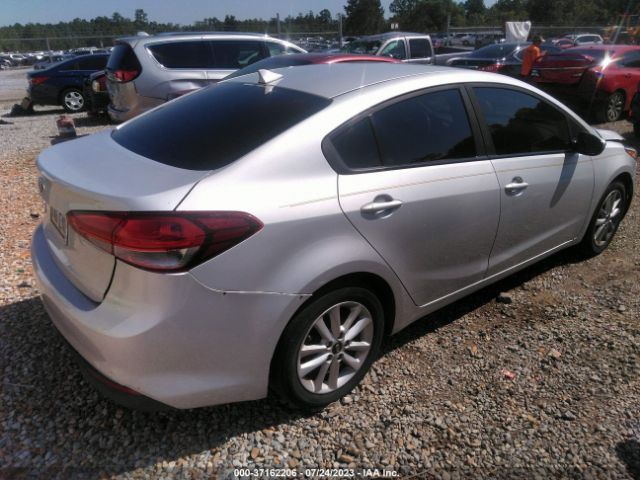 3KPFL4A70HE153243 KIA FORTE LX