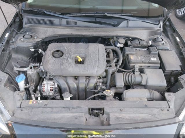 3KPF24AD1ME268243 KIA Forte Lxs
