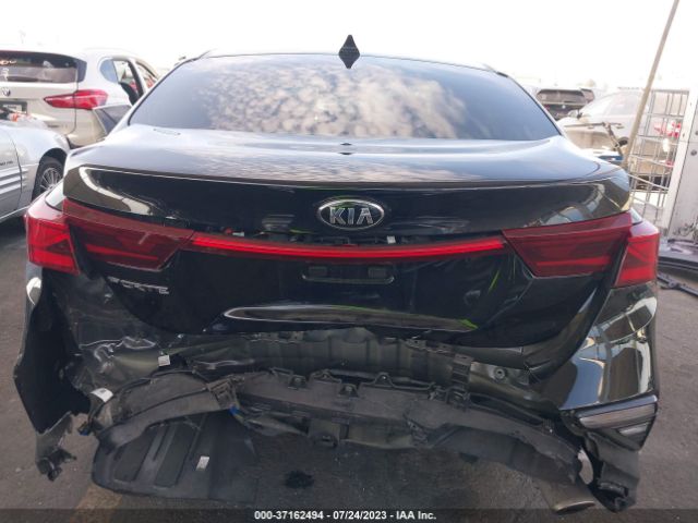 3KPF24AD1ME268243 KIA Forte Lxs