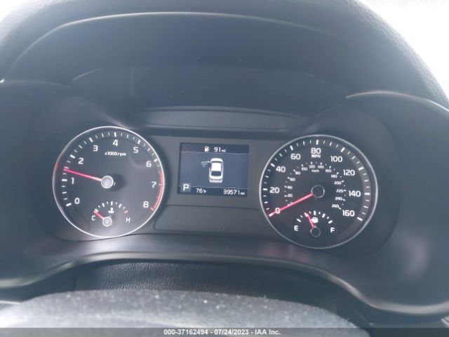 3KPF24AD1ME268243 KIA Forte Lxs