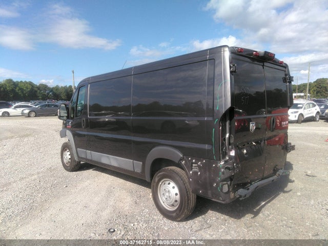 3C6TRVAG0JE148385 RAM Promaster Cargo Van
