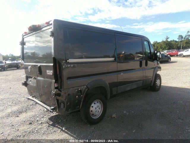 3C6TRVAG0JE148385 RAM Promaster Cargo Van
