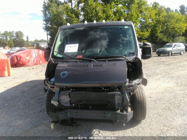 3C6TRVAG0JE148385 RAM Promaster Cargo Van