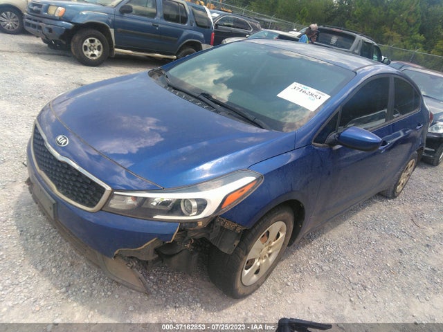 KIA FORTE LX 2017 3KPFK4A70HE116132 Image 2
