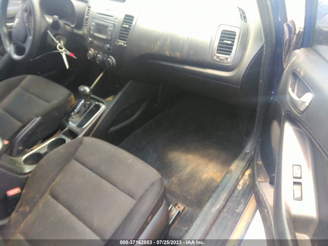 KIA FORTE LX 2017 3KPFK4A70HE116132 Image 5