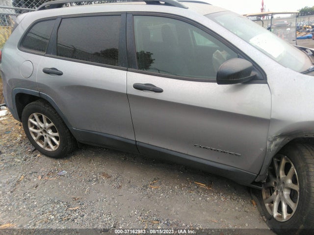 1C4PJLAB6GW178175 Jeep Cherokee Sport