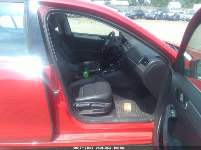 3VWD17AJ8FM283099 Volkswagen Jetta Sedan 1.8t Se W/connectivity