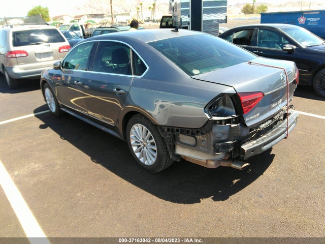 1VWBT7A39HC043244 Volkswagen Passat 1.8t Se