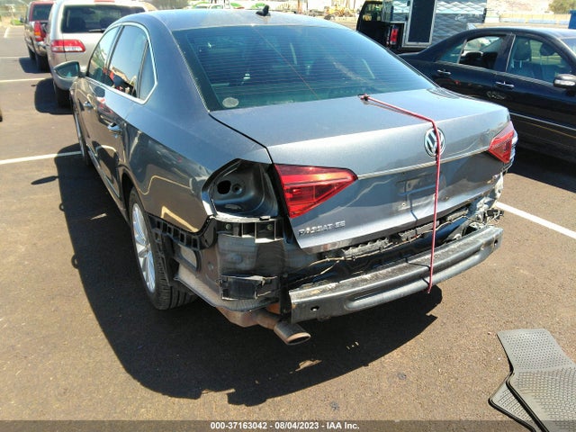 1VWBT7A39HC043244 Volkswagen Passat 1.8t Se