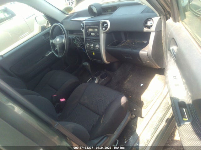 2005 SCION XB VIN: JTLKT324450192259
