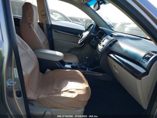 5XYKT3A69FG633829 KIA SORENTO LX