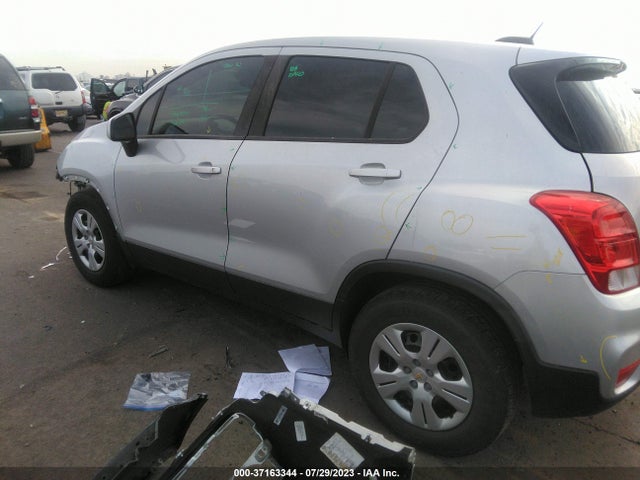 Chevrolet TRAX LS 2017 3GNCJKSB1HL246291 Image 3