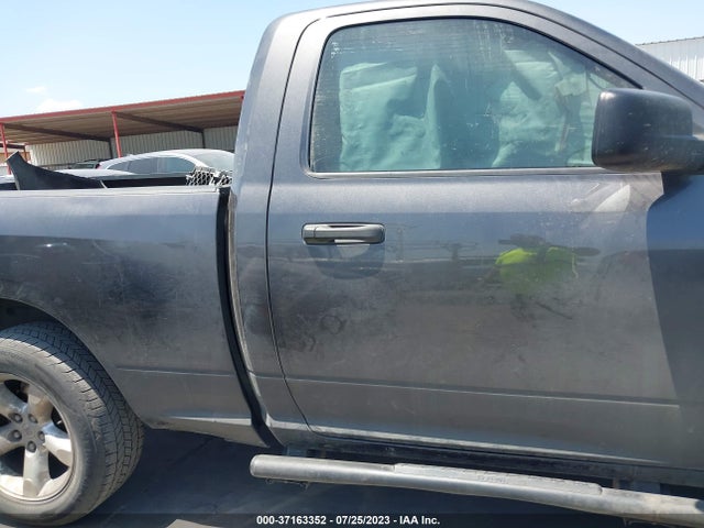 RAM 1500 Express 2016 3C6JR6AG3GG331175 Image 13