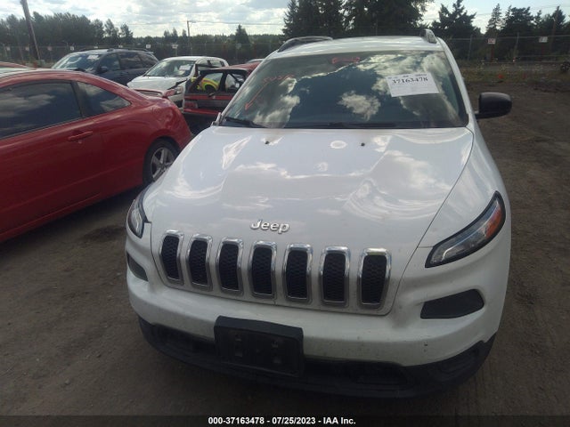 1C4PJLAB8HW623467 Jeep Cherokee Sport