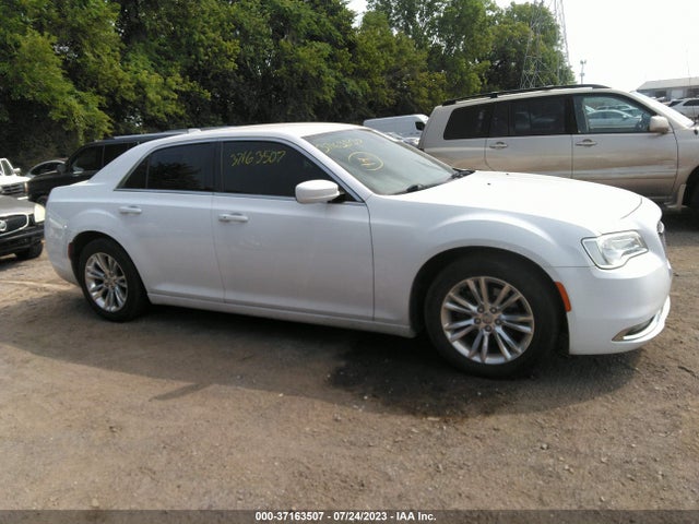 2C3CCAAG0JH317090 Chrysler 300 Touring