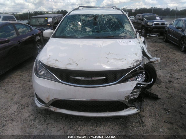 2C4RC1BG9KR582994 Chrysler Pacifica Touring L