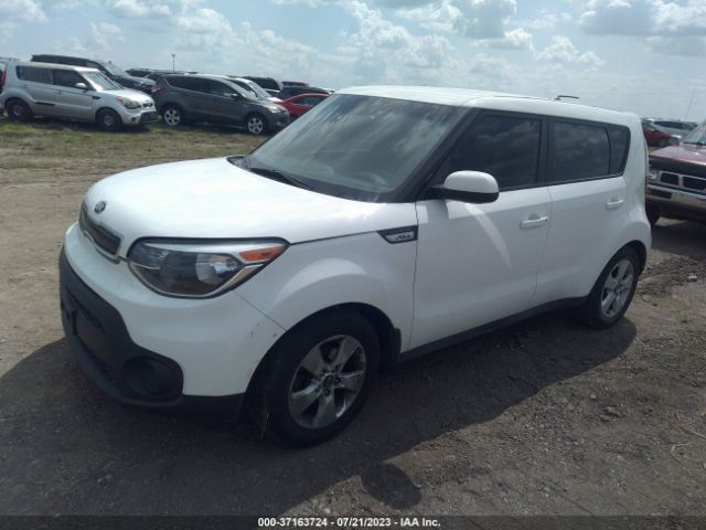 KNDJN2A2XH7486661 KIA Soul Base