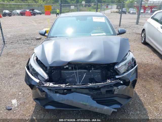 3KPF24AD0PE505129 KIA Forte Lxs