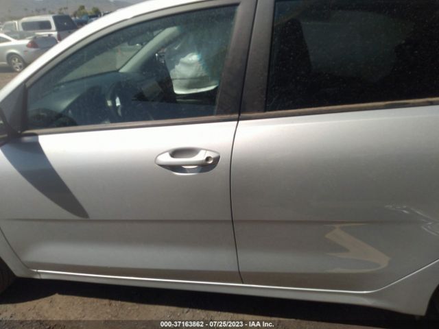 3KPA24AD1NE465957 KIA RIO LX