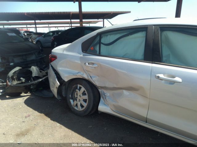 3KPA24AD1NE465957 KIA RIO LX