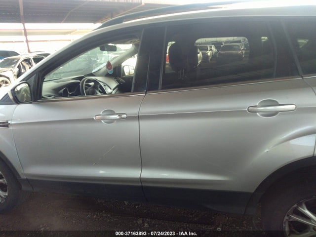 2018 FORD ESCAPE SE VIN: 1FMCU9GD6JUB75650