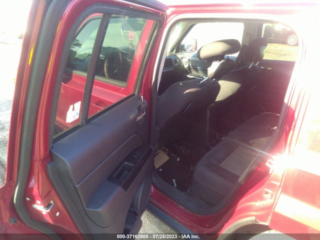 1C4NJPBA0FD192295 Jeep Patriot Altitude Edition