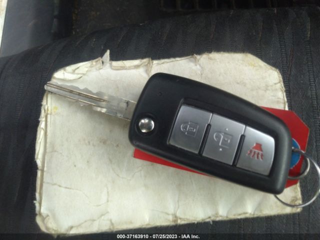 KNMAT2MVXHP560785 Nissan ROGUE S