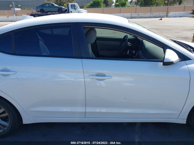 Hyundai ELANTRA SE 2017 5NPD84LFXHH001804 Image 12