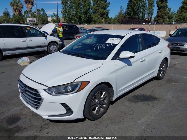 Hyundai ELANTRA SE 2017 5NPD84LFXHH001804 Image 2