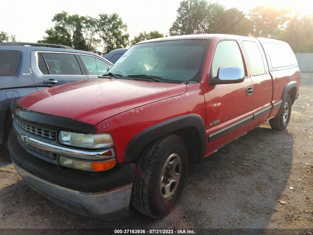 2000 CHEVROLET SILVERADO 1500 LS VIN: 2GCEC19V4Y1282094