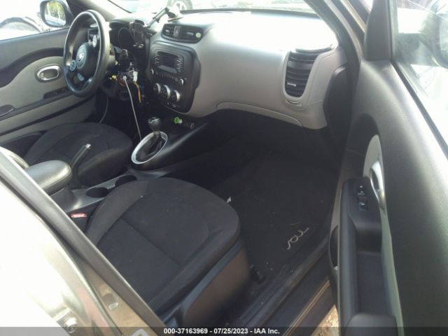 KNDJN2A21F7135523 KIA Soul Base