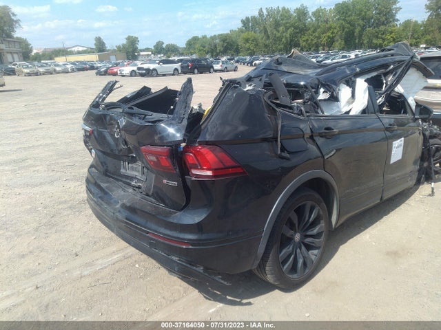 3VV2B7AX5LM160109 Volkswagen Tiguan Se/sel/se R-line Black