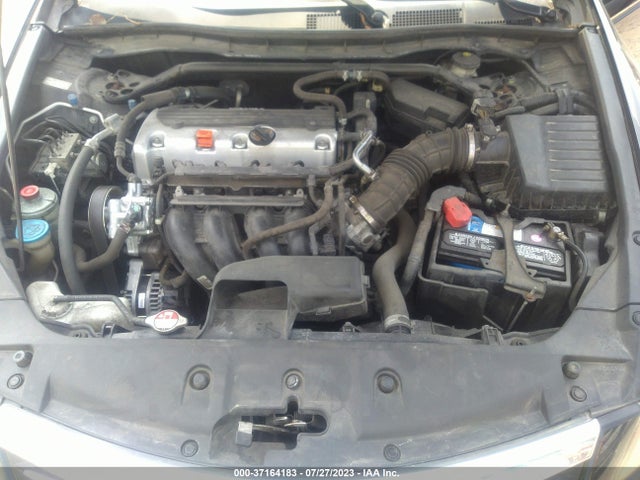 2011 HONDA ACCORD SDN EX-L VIN: 1HGCP2F86BA105660