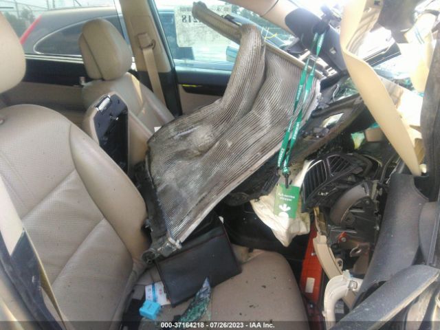 5XYKT3A68FG624135 KIA SORENTO LX
