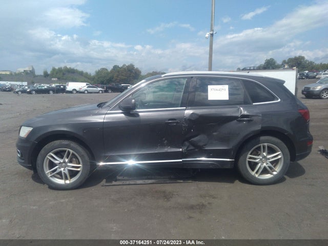 WA1VMAFP1EA058361 Audi Q5 Prestige