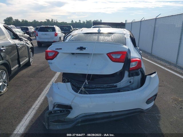 Chevrolet CRUZE LT 2018 1G1BE5SM4J7162285 Image 17