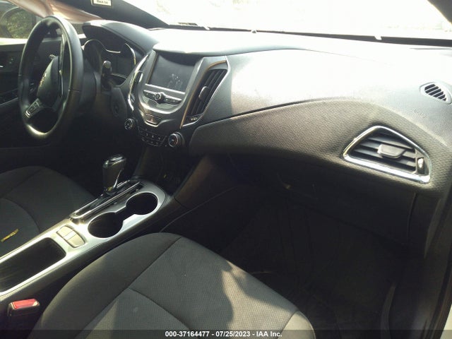 Chevrolet CRUZE LT 2018 1G1BE5SM4J7162285 Image 5