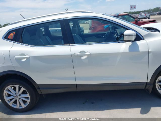 JN1BJ1CPXKW224268 Nissan Rogue Sport Sv