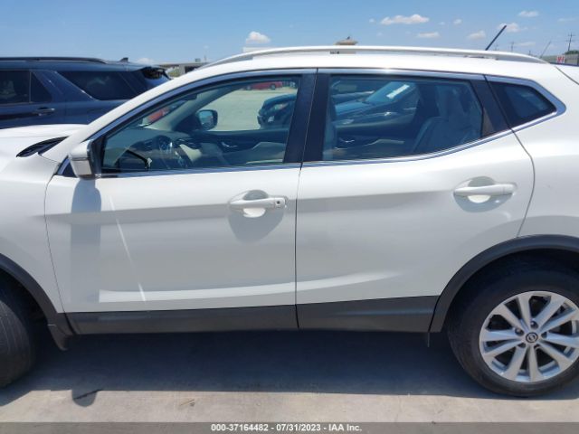 JN1BJ1CPXKW224268 Nissan Rogue Sport Sv