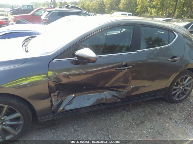 2023 MAZDA MAZDA3 HATCHBACK 2.5 S PREFERRED VIN: JM1BPALM9P1610024