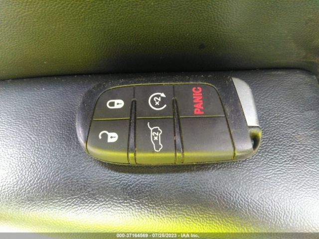 1C4RJFAG6KC812472 Jeep Grand Cherokee Altitude