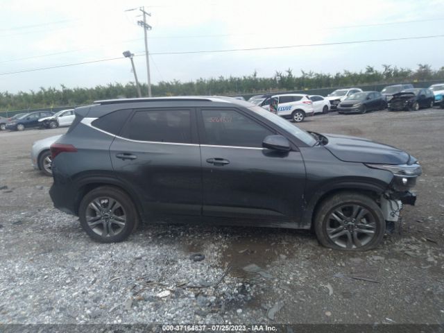 KNDEU2AA4P7348933 KIA SELTOS S